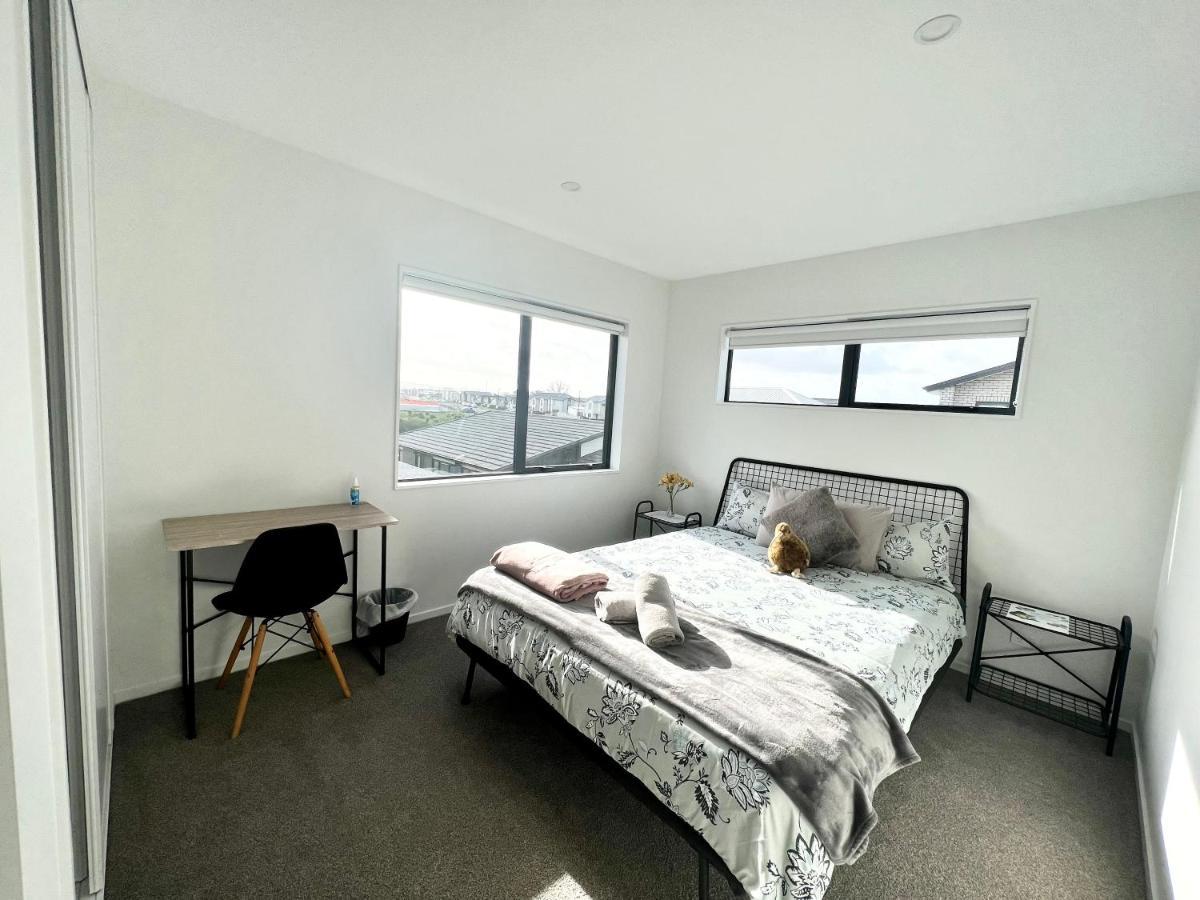 A&J Queen Bedroom-Quiet And Brand New With Reserve View Auckland Luaran gambar