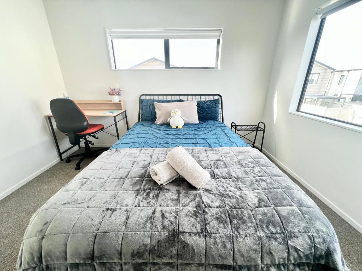 A&J Queen Bedroom-Quiet And Brand New With Reserve View Auckland Luaran gambar