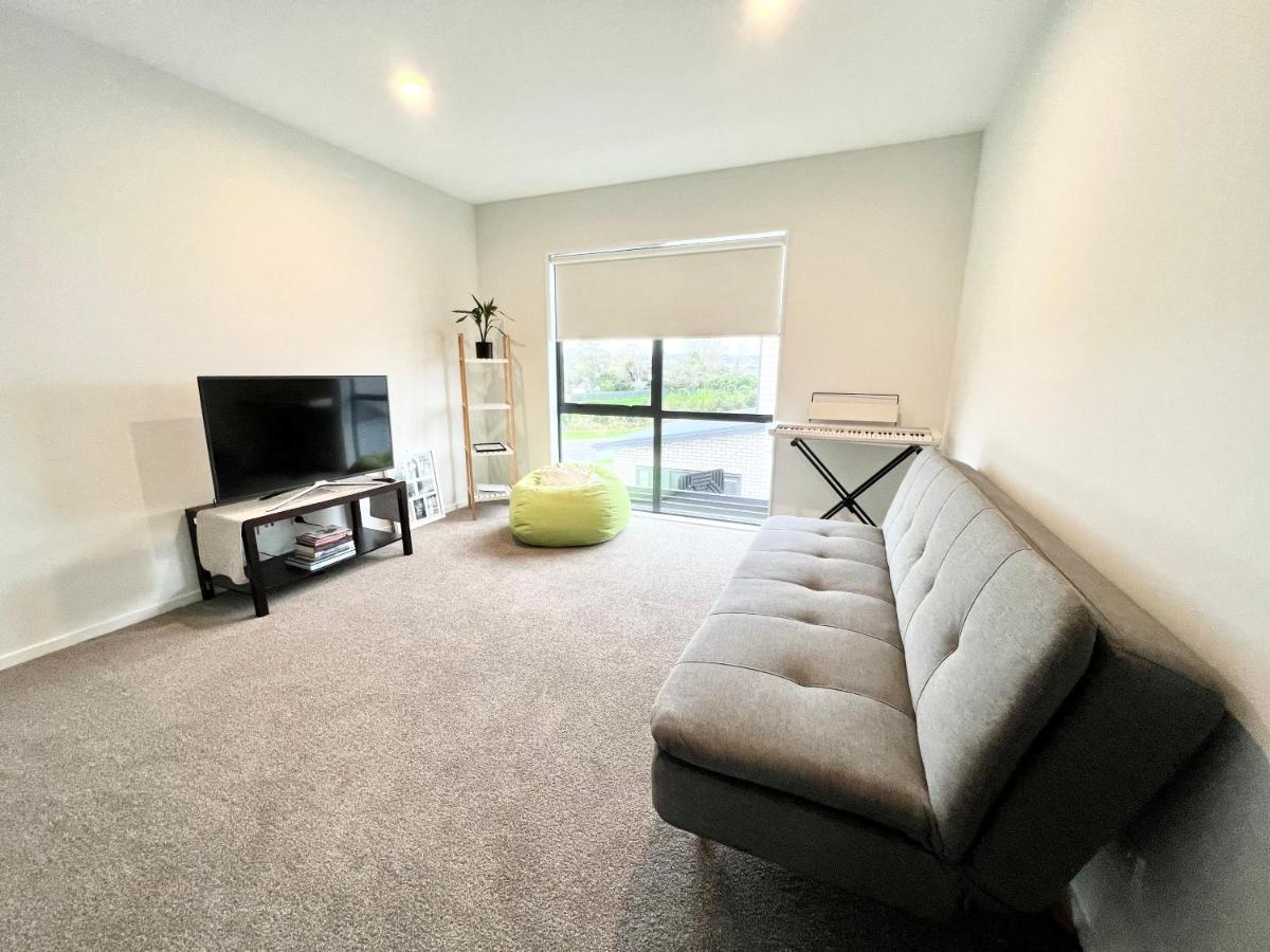 A&J Queen Bedroom-Quiet And Brand New With Reserve View Auckland Luaran gambar