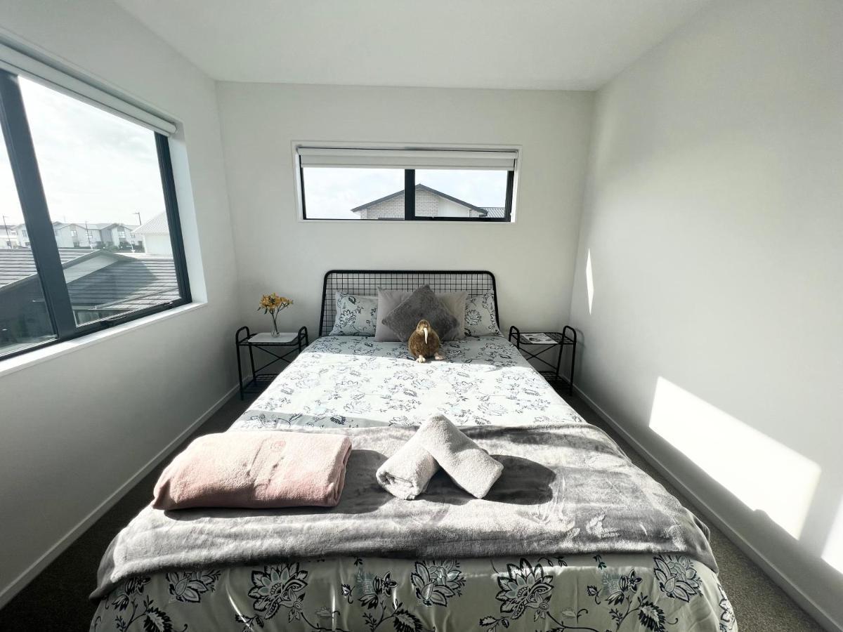 A&J Queen Bedroom-Quiet And Brand New With Reserve View Auckland Luaran gambar