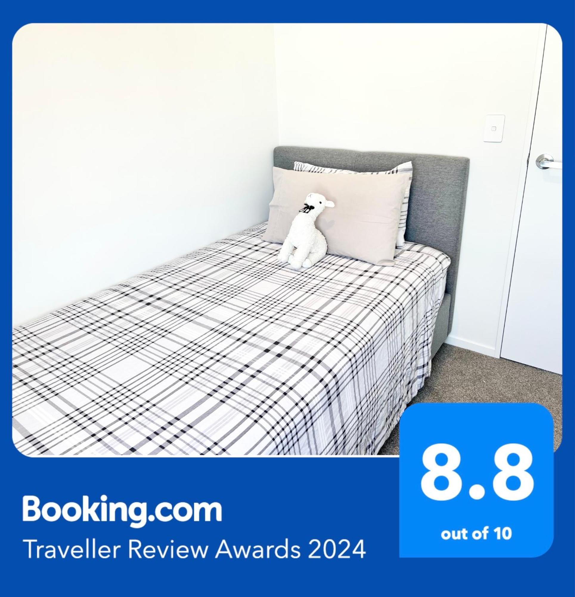 A&J Queen Bedroom-Quiet And Brand New With Reserve View Auckland Luaran gambar
